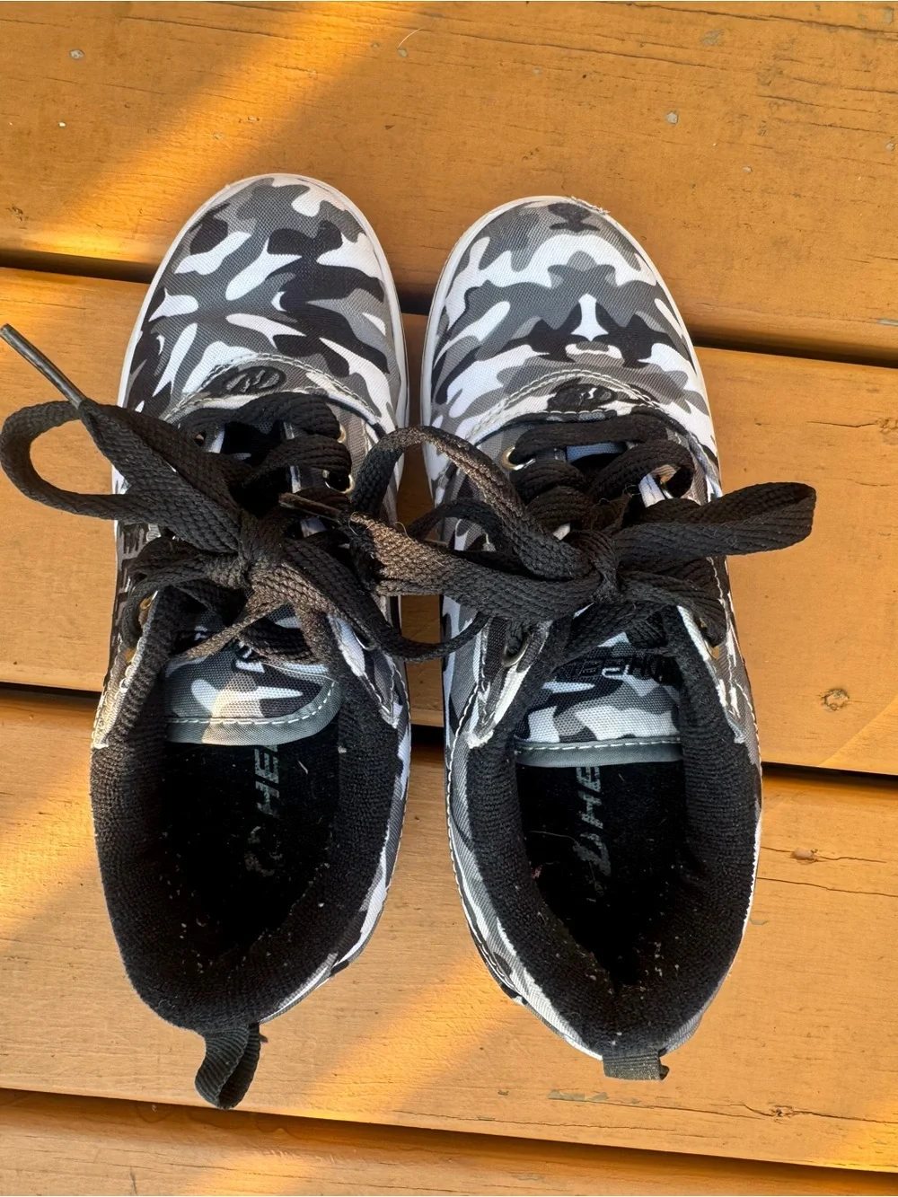 Heelys Pro 20 Prints Charcoal Camo Roller Skate Shoes Youth Size 3